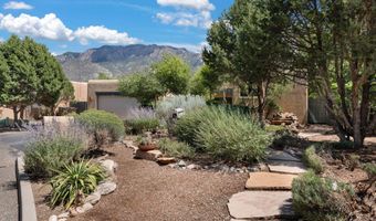 2740 TRAMWAY Cir NE, Albuquerque, NM 87122