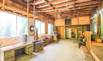 17079 MOUNTAIN Dr, Brookings, OR 97415