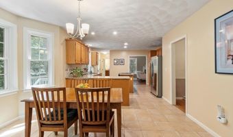 8 Whitney Ln, Boxborough, MA 01719