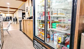 12805 S Shore Dr, Aberdeen, SD 57401