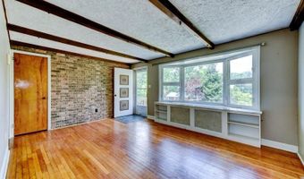 16 Lenape Ave, Andover, NJ 07860