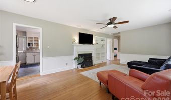 2736 Palm Ave, Charlotte, NC 28205