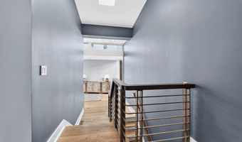 1980 Hillside Dr, Columbus, OH 43221