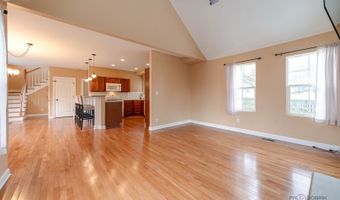 40431 N Fairview St, Antioch, IL 60002