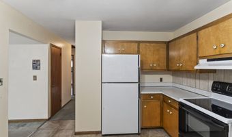 6 Sunrise Rd, Danbury, CT 06810