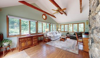 10 Baxter St, Danbury, CT 06811