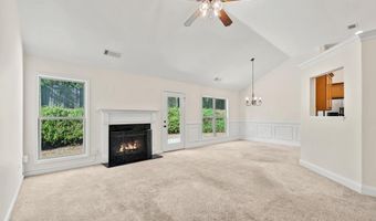 738 York View Dr, Auburn, GA 30011