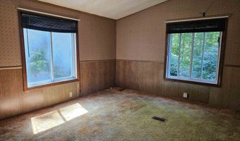 1616 Acworth Rd, Charlestown, NH 03603