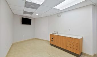 3 WASHINGTON Cir NW G2, Washington, DC 20037