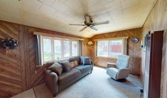 904 Clausen Ave, Albert Lea, MN 56007