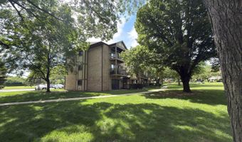 831 S Dwyer Ave A, Arlington Heights, IL 60005