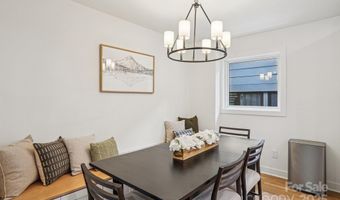 6038 Old Providence Rd, Charlotte, NC 28226