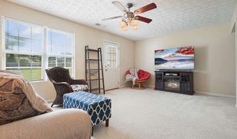 214 Meadowlark Pl, Austell, GA 30168