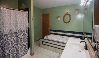 215 N Turner Rd, Austintown, OH 44515