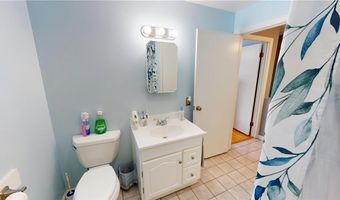 7 Notre Dame St, Central Falls, RI 02863