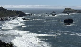 17744 HIGHWAY 101 C-306, Brookings, OR 97415
