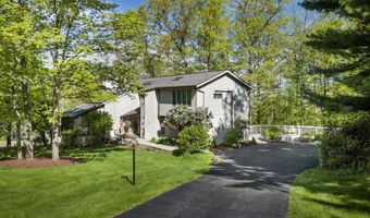 2092 E Hamton Rd, Binghamton, NY 13903