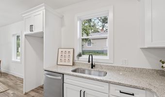 8172 9th St, Boiling Springs, SC 29316