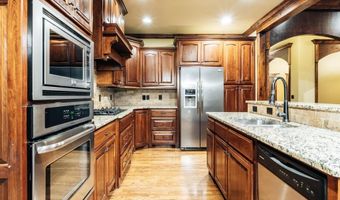 1613 Rock St, Bentonville, AR 72712