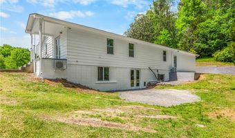 636 Bryant Mill Rd, Ararat, NC 27007