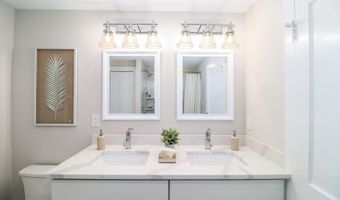 27 Obtuse Rd S, Brookfield, CT 06804