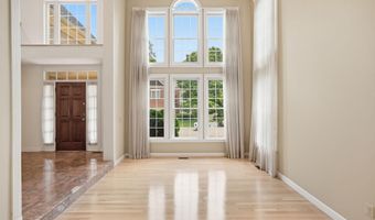 10417 SNOW POINT Dr, Bethesda, MD 20814