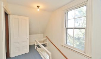 2 W Broadway, Bangor, ME 04401