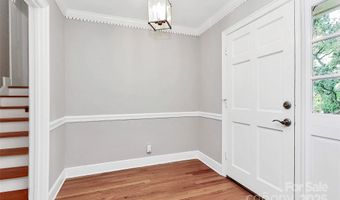4210 Pepperidge Dr, Charlotte, NC 28226