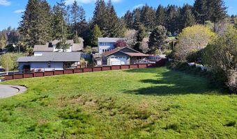 6923 OAKWOOD Ct, Brookings, OR 97415