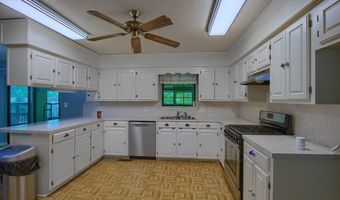 914 Thelma St, Benton, AR 72015