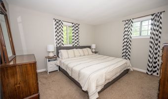 11135 Jane Dr, Alden, NY 14004