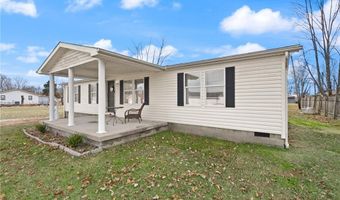 1323 W Kenwood Dr, Austin, IN 47102