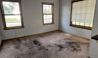 704 4th Ave E, Albia, IA 52531