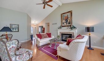 1112 Oak Borough Dr, Ballwin, MO 63021