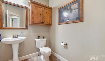 319 Clear Lake Ln, Buhl, ID 83316