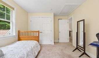 136 Davis Rd, Acton, MA 01720