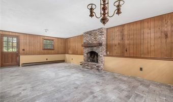 91 Inez Dr, North Kingstown, RI 02852