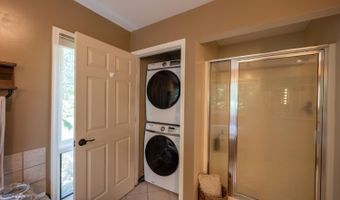 2246 Country Clb, Appomattox, VA 24522