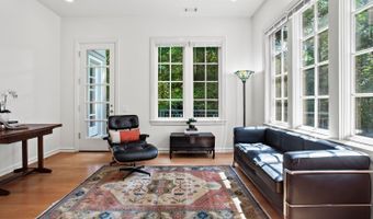 9335 Colonnade Trl, Alpharetta, GA 30022