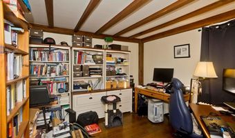 175 Huntinghouse Rd, Glocester, RI 02857