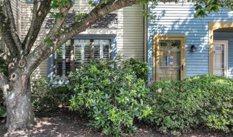 109 Dundee Ct, Aberdeen, NJ 07747