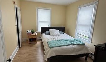 94 Warner St B, Newport, RI 02840