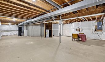 2 FOXFIELD Ct, Bear, DE 19701