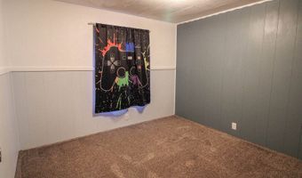 443 Piccadilly Cir, Bismarck, ND 58504