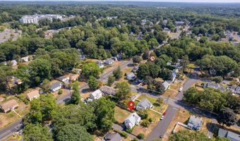 320 Palmetto Rd, Bridgeport, CT 06606
