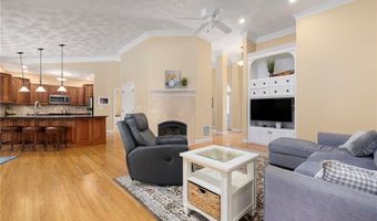 2393 Scituate Ave, Cranston, RI 02831