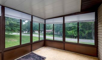 11279 Whispering Creek Dr, Allendale, MI 49401