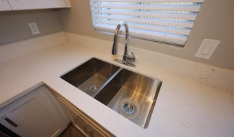 127 S Outpost Rd 2, Apache Junction, AZ 85119