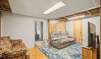 3130 Hill Dr, Adrian, MI 49221