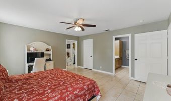 748 Falling Leaves, Adkins, TX 78101
